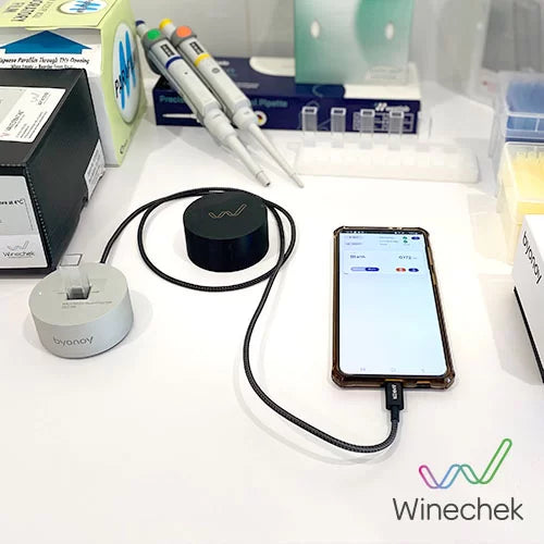 WINECHEK Absorbance ONE Portable Photometer | YAN PACK